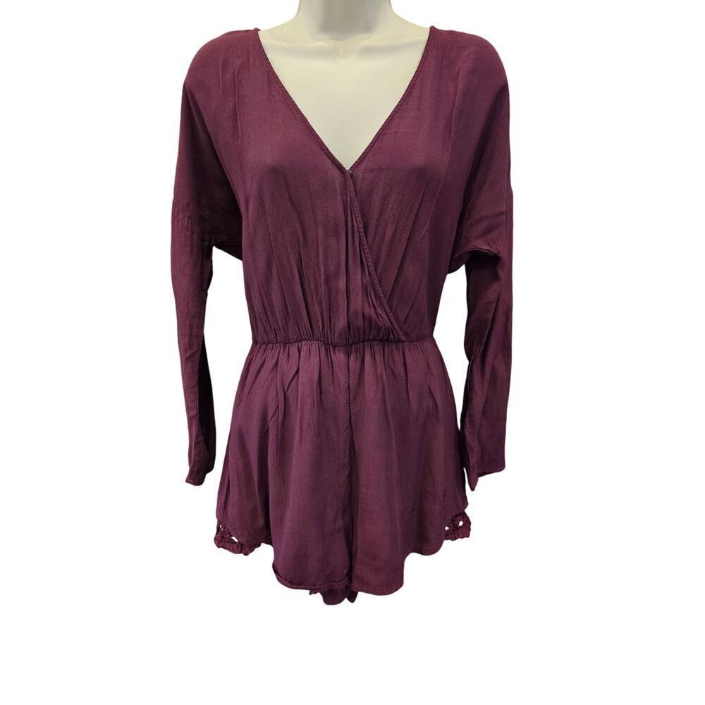 Astr the label Small maroon peek a book lace romper silk blend long sleeve chic